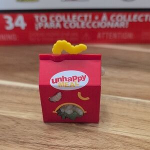 Zuru Mega Gross Mini - McMaggots Unhappy Meal Collectible